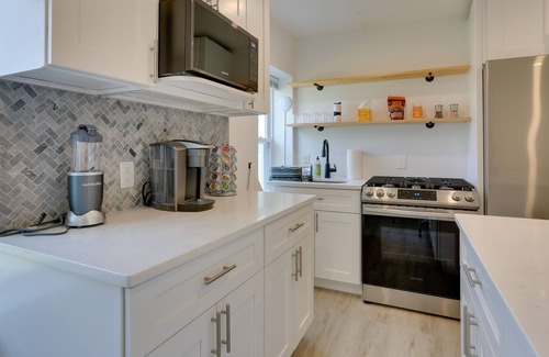 Mohegan Lake Apartamento | Renovated Hudson Valley Apartment w/ Fire Pit!
