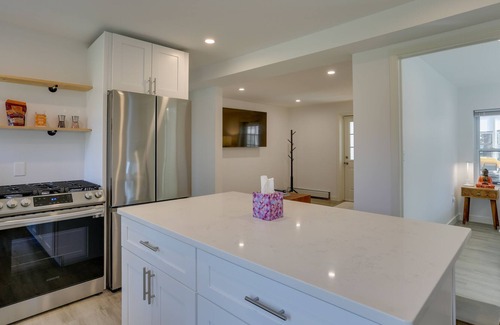 Mohegan Lake Apartamento | Renovated Hudson Valley Apartment w/ Fire Pit!