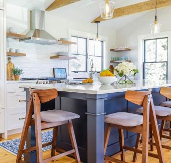 Harwich Center Casa | Renovated kitchen less than 2 miles to Beach!