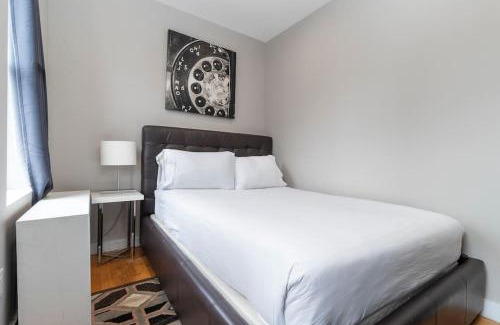 Bowery Apartamento | Renovated Lower Eastside 2BR Washer Dryer