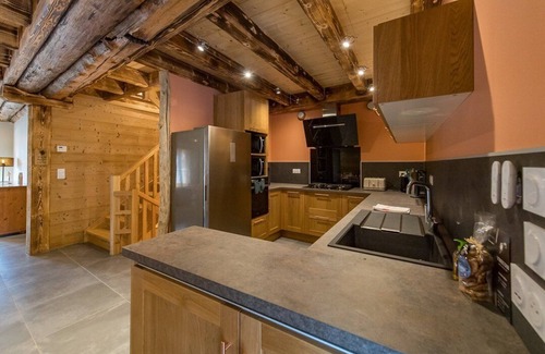 Saint-Sorlin-d'Arves Chalet De Esquí | Renovated mountain chalet with jacuzzi 4* sleeps 15