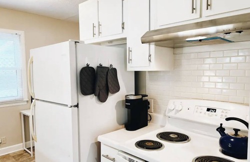 Riverside Casa | Renovated! Near UD, WPAFB, Kettering & Oregon District