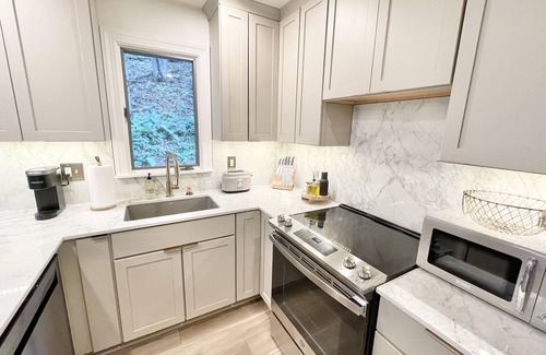 West Hartford Condominio | Renovated Quechee Lakes Condo. Quechee Club Amenities! 15 mins Woodstock, VT!