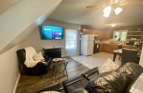 Old Orchard Beach Apartamento | Renovated quite unit, pet friendly