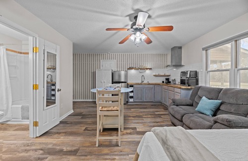 New Bern Apartamento | Renovated Rustic Charm!