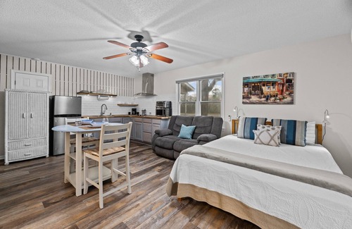 New Bern Apartamento | Renovated Rustic Charm!