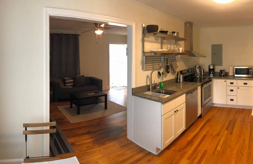 East Durham Apartamento | Renovated Space Close to Downtown - A