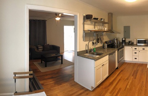 East Durham Apartamento | Renovated Space Close to Downtown - A