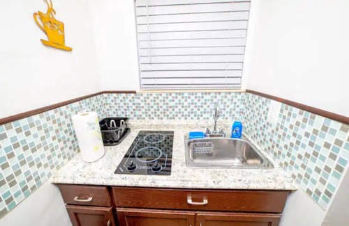 Oak Ridge Casa | Renovated studio/8min Universal/15 Disney/10 Dtown
