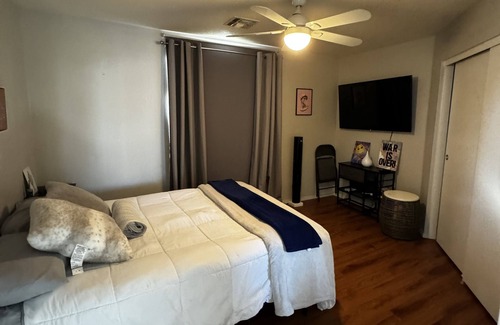 Chandler Casa | Renovated Townhome in Heart of Downtown Chandler