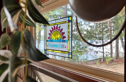 Traverse City Cabaña | Renovated Traverse City Lake House with Private Frontage & Sunset Views, Kayaks