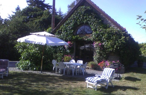 Ploerdut Cabaña | Renovated typical Breton farm building . In the peacefull countryside.