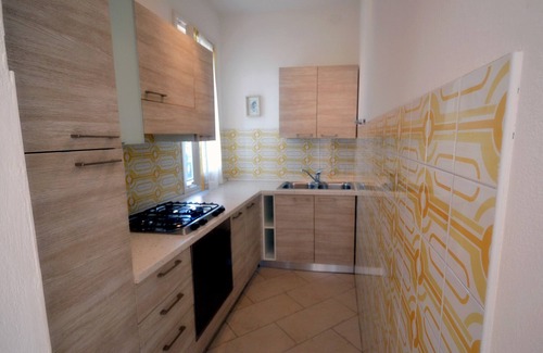 Lido delle Nazioni Casa | Villa reformada en la planta baja con amplio jardín en zona exclusiva