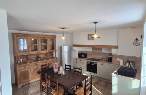 Esquieze-Sere Casa | Renovated village house close to major sites and 3 ski resorts.