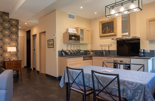 Savigny-les-Beaune Casa | Renovated winegrower's house in a quiet location