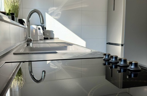 Minden Apartamento | Renovierte & Voll Möblierte Wohnung für 7 Personen