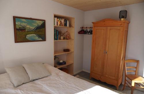 Evolene Apartamento | Renovierte Wohnung mit Ausblick für 1-2 Personen