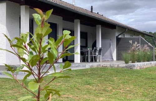 Harbshausen Casa | Renoviertes Ferienhaus in Harbshausen mit Terrasse, Grill und Garten