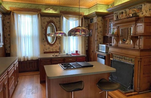 Parkside Casa | Rent a room in the gorgeous Holt House