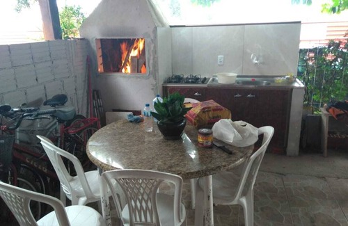 Castelo Branco Casa | Alquilo casa en Playa Meia Praia, Itapema.