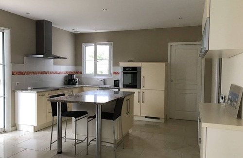 La Bree-les-Bains Villa | Rent in Oléron-La Brée house 8 pers, classified 4*, quiet, near beach & shops