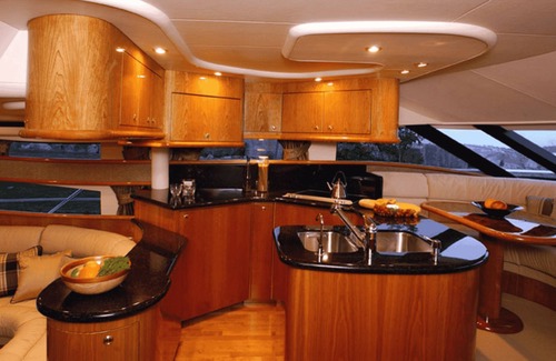 Split Alquiler De Eote | Rent motor yacht neptunus 56 fly in Split Croatia