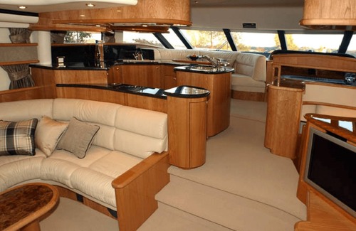 Split Alquiler De Eote | Rent motor yacht neptunus 56 fly in Split Croatia