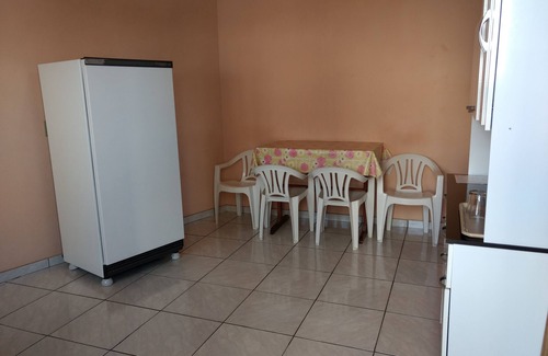 Praia do Morro Apartamento | ALQUILER DE APARTAMENTO QUITINETE-3 (KITNET) PLAYA MORRO GUARAPARI CON GARAJE