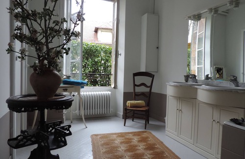 Villeneuve d'Aveyron Casa | Alquiler casa de familia Villeneuve d'Aveyron