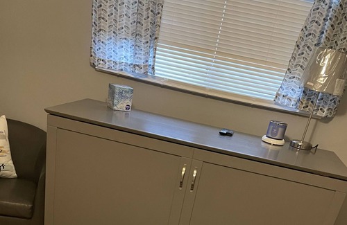 Mayfield Heights Casa | Rent, Relax , Enjoy & Return Absolutely No Smoking In The Home!!!!