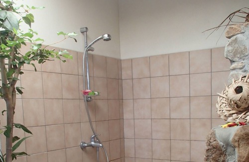 Mahina Casa | Alquilar tarifa muy agradable con vista a la piscina, la tierra y la laguna