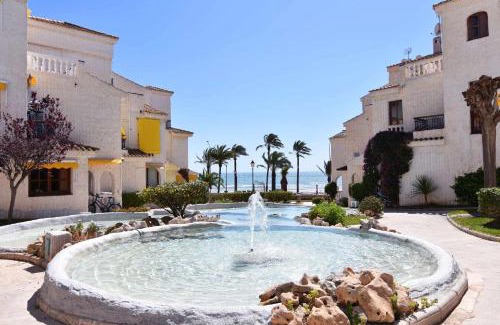 Santa Pola Chalet De Esquí | rentafive - Nuevo - AA - Reformado - Piscina