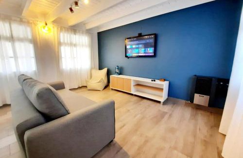 San Martín de los Andes Apartamento | Rentahouse-smandes Casa con arroyo