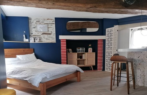 Les Ponts-de-Ce Casa | Rental in a former sailor's inn from 1610, on the banks of the Loire