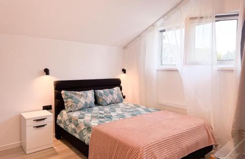 Chisinau Apartamento | RentHouse Apart-Hotel Room #16