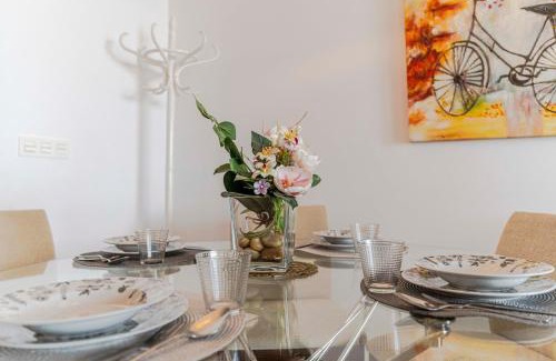 Motril Apartamento | RentitSpain Aguacate Beach 2 Playa, descanso y piscina
