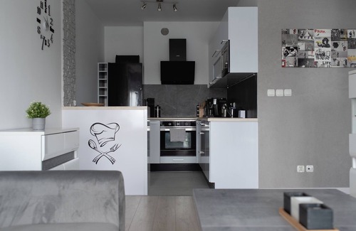 Grunwald Apartamento | RentPlanet - Apartament przy Lotnisku