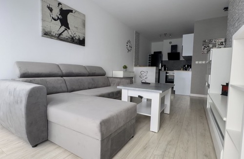 Grunwald Apartamento | RentPlanet - Apartament przy Lotnisku