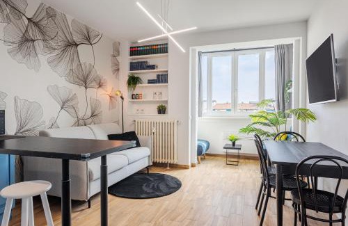 Forlanini Apartamento | Repetti Suites - Two Adjacent & Independent Apartments 10 minutes to Milan City Centre & Linate Airport