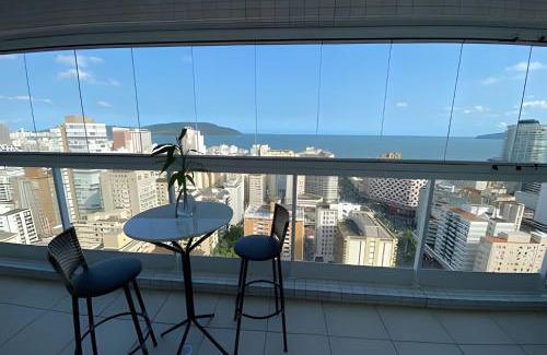 Gonzaga Apartamento | Requinte, vista mar, sauna e piscina!