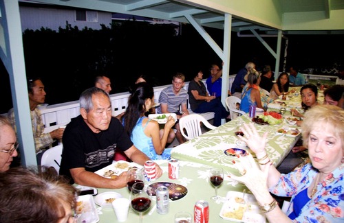Hilo Casa | Reservations resumed Quiet hilltop location overlooking Hilo Bay.