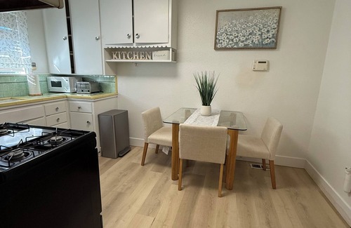 Stockton Casa | Reset, Relax, and enjoy Stockton! Located Near The University of Pacific!