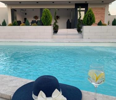 Stojakovo Apartamento | Reshkov Pool Apartments