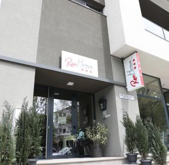 Focsani Apartamento | ResHome apartments&rooms