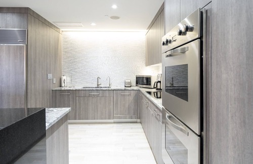 Seven Mile Beach Condominio | Residence 302 2 Bedroom Condo by Redawning