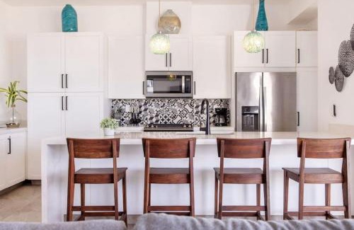 Cerritos Casa | Residence 302 New Elegant Oceanfront and Stunning Sunsets Cerritos