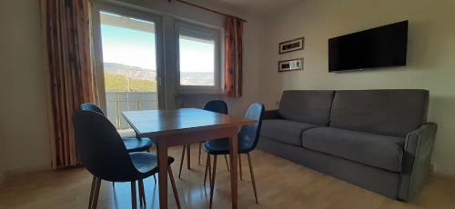 Tesimo Apartamento | Residence Adler