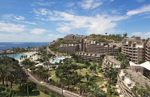 Balito Apartamento | Residence Anfi Beach Club, sky, gardens, sea, pools, beach, everything.