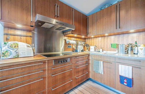 Murwik Casa | Residence at the marina - garage, fireplace, view of the marina, terraces