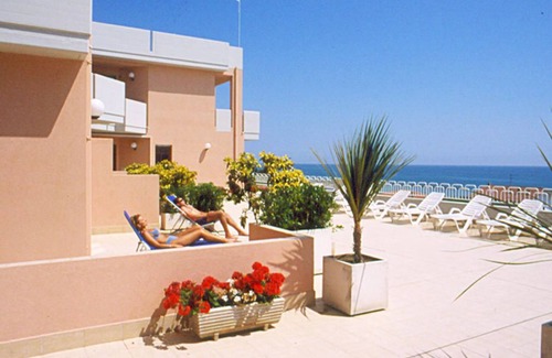 Massignano Apartamento | Residence Azzurro